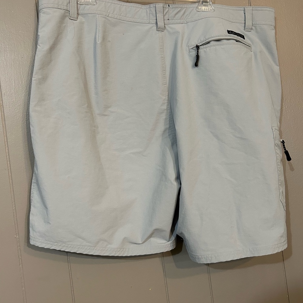 RealTree Fishing men’s shorts XL - Picture 3 of 6